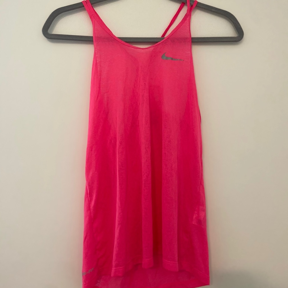 Nike dri-fit top